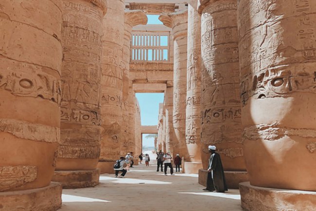 التاريخ