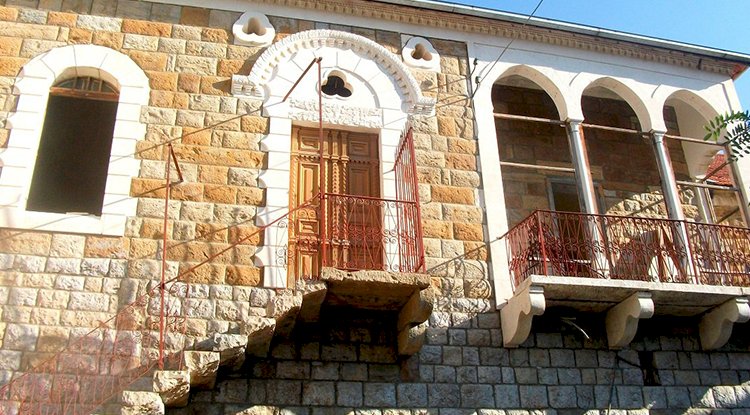 بنّاء تقليدي